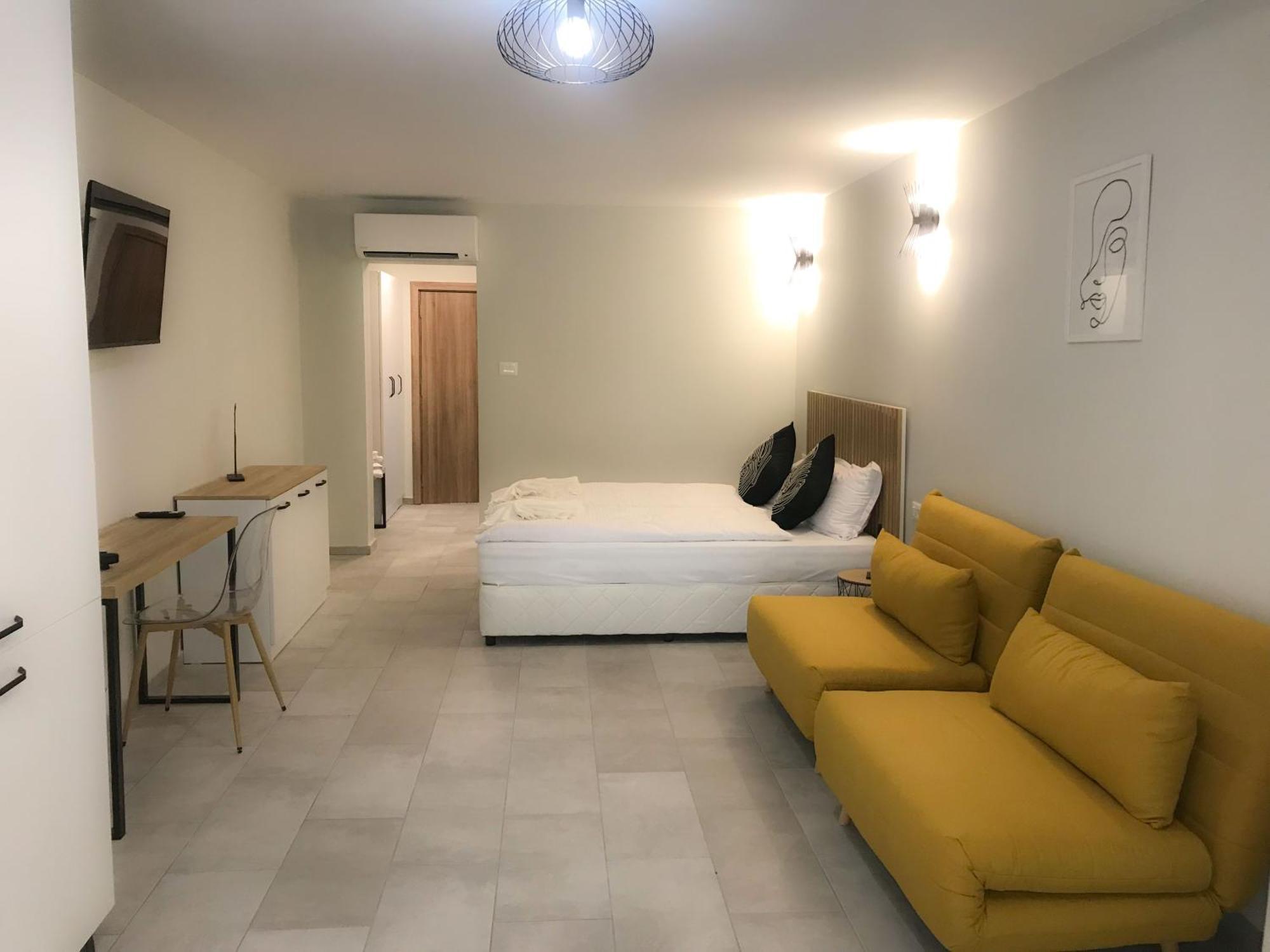 Teracite Aparthotel Varna Exteriör bild