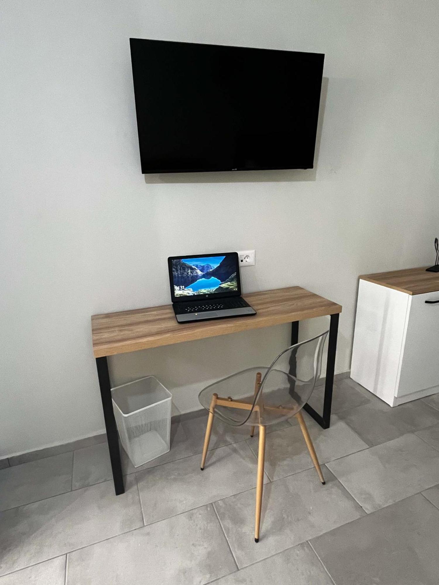 Teracite Aparthotel Varna Exteriör bild